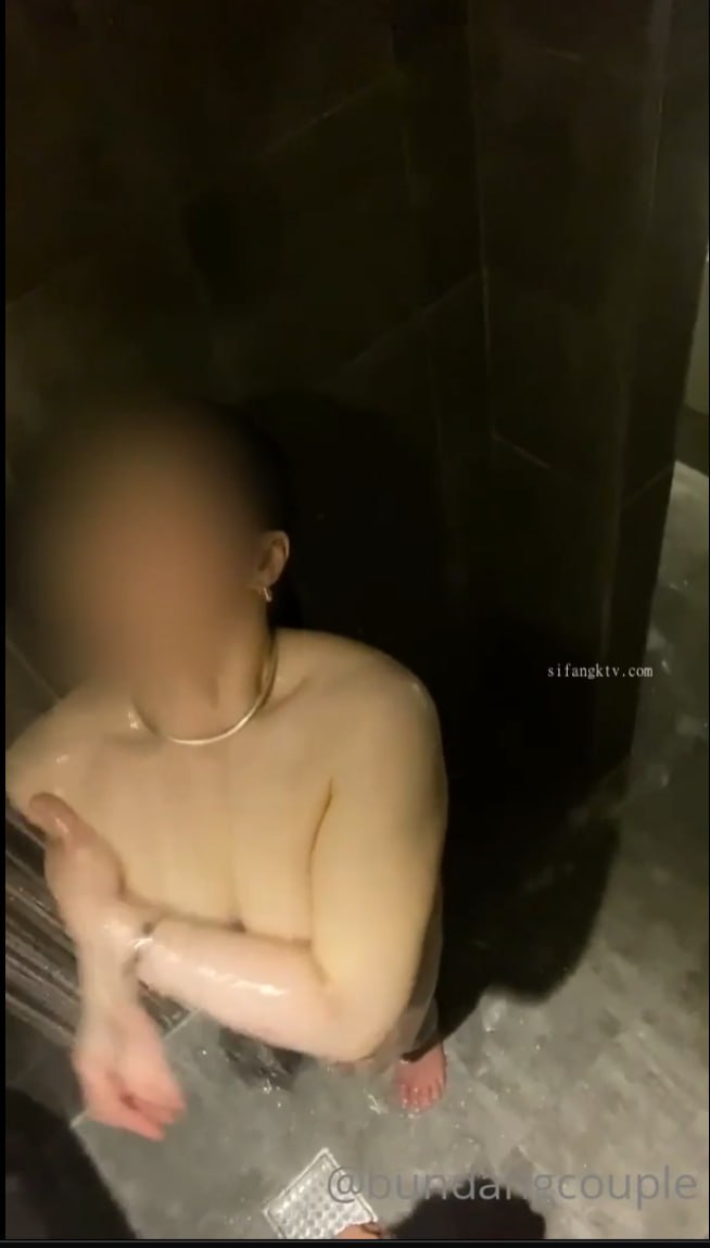 1pondo-012723_001-FHD-ちんぐり返しアナルいじりフェラ抜き 成宮はるあ